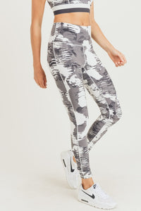 CURVY White Clouds Print Highwaist Leggings (Adult)