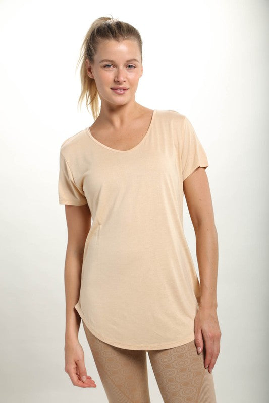 Essential V-Neck (Adult)