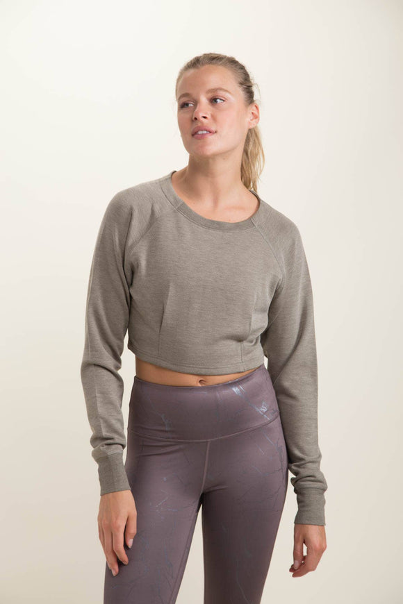 Long-Sleeve Raglan Cropped Top: Olive